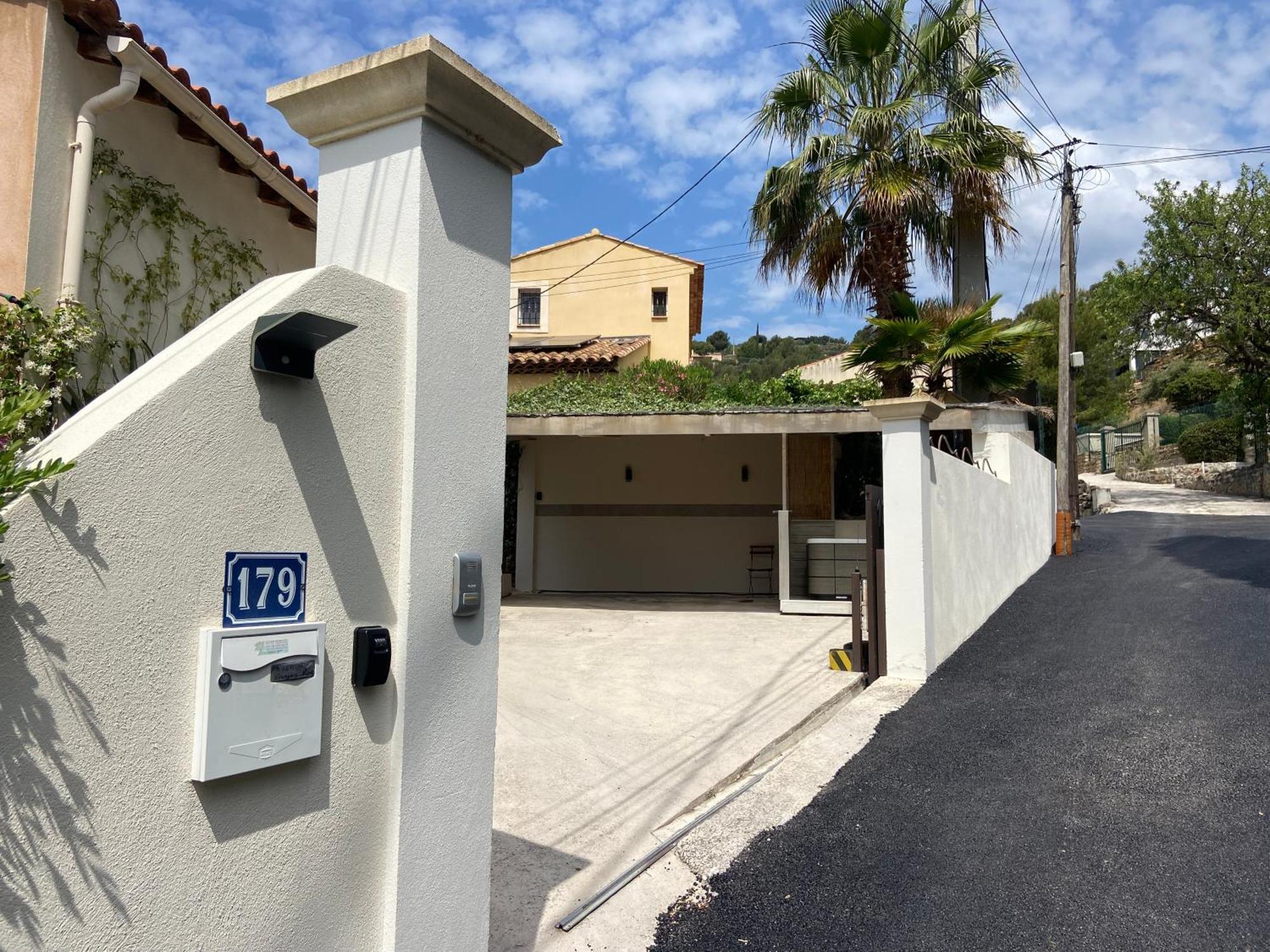 Sublime Logement Avec Vue Mer Et Jacuzzi La Ciotat Exterior foto